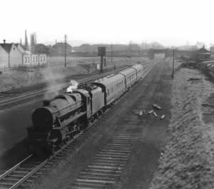 44941 arrives at Loughborough